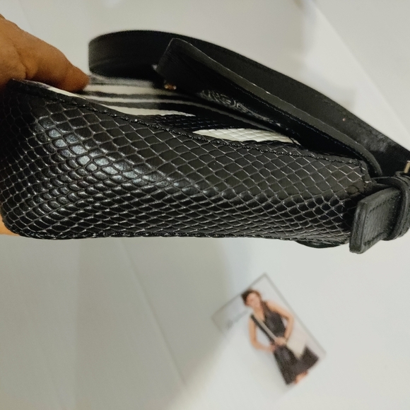 BRIGHTON AFRICA STORIES TARINA ZEBRA PRINT SNAKE EMBOSSED CELL PHONE HAN… - Picture 10 of 12